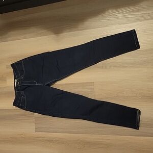 Levis High Rise Skinny 721